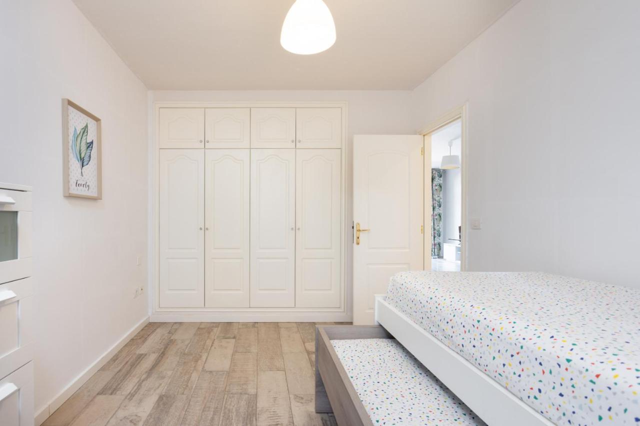 Ocean View Roque Del Conde Apartment Адехе Екстериор снимка